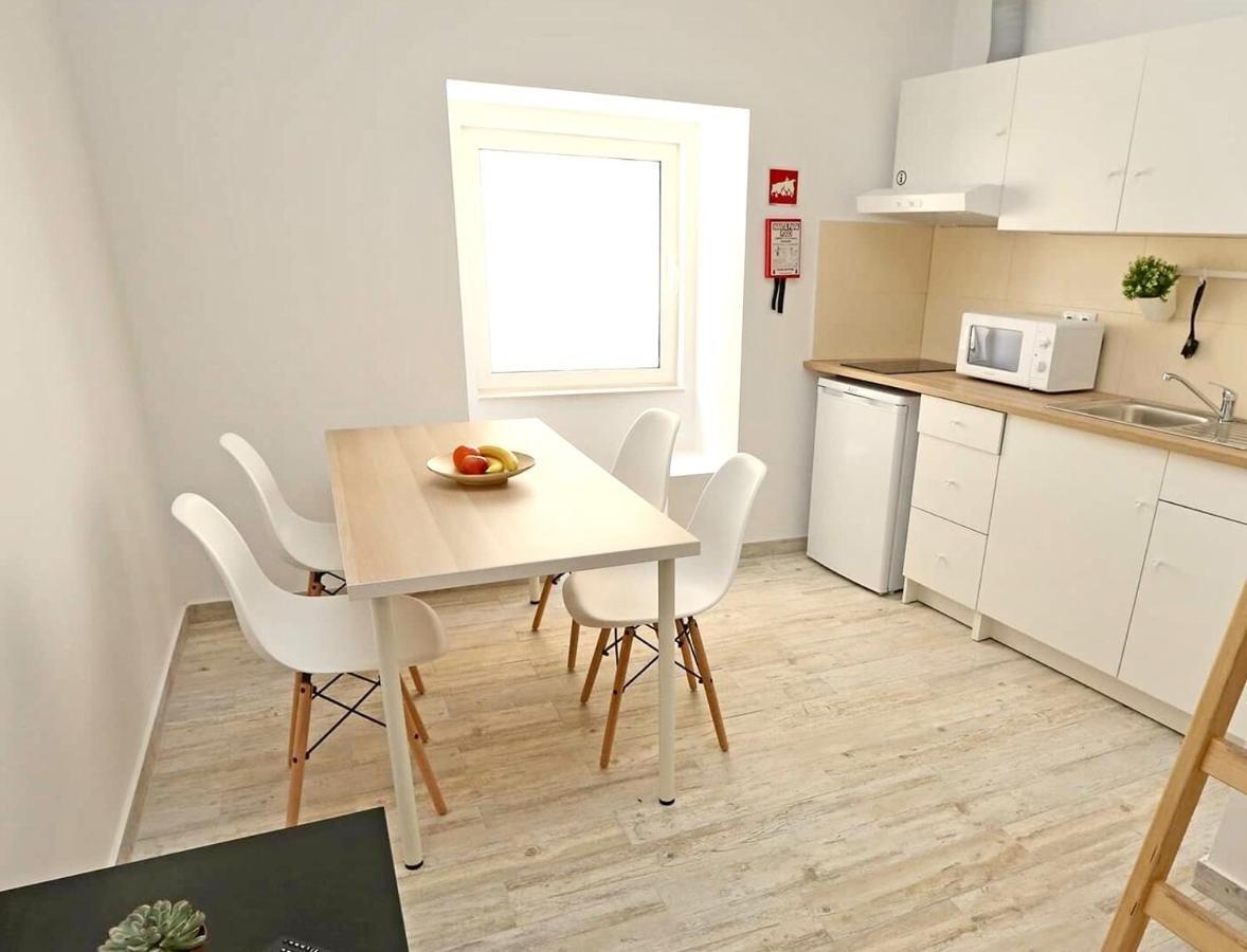 E5Tudio Esq. Apartment Peniche Luaran gambar
