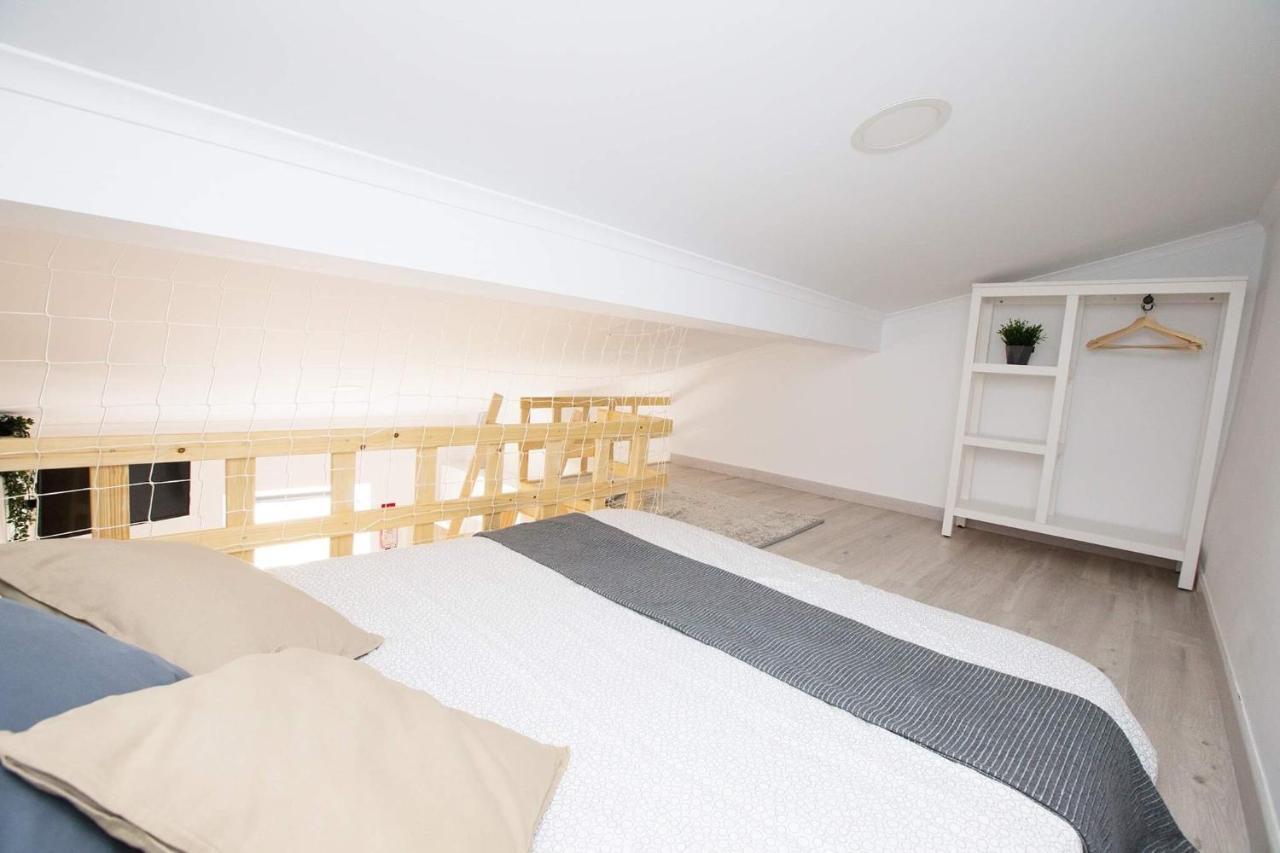 E5Tudio Esq. Apartment Peniche Luaran gambar